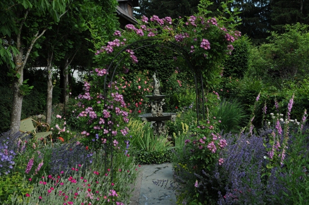 Die H�ngenden G�rten Brunnenplatz